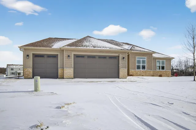 $649,900 | 339 York Street, Unit LT66, Union Grove, WI 53182