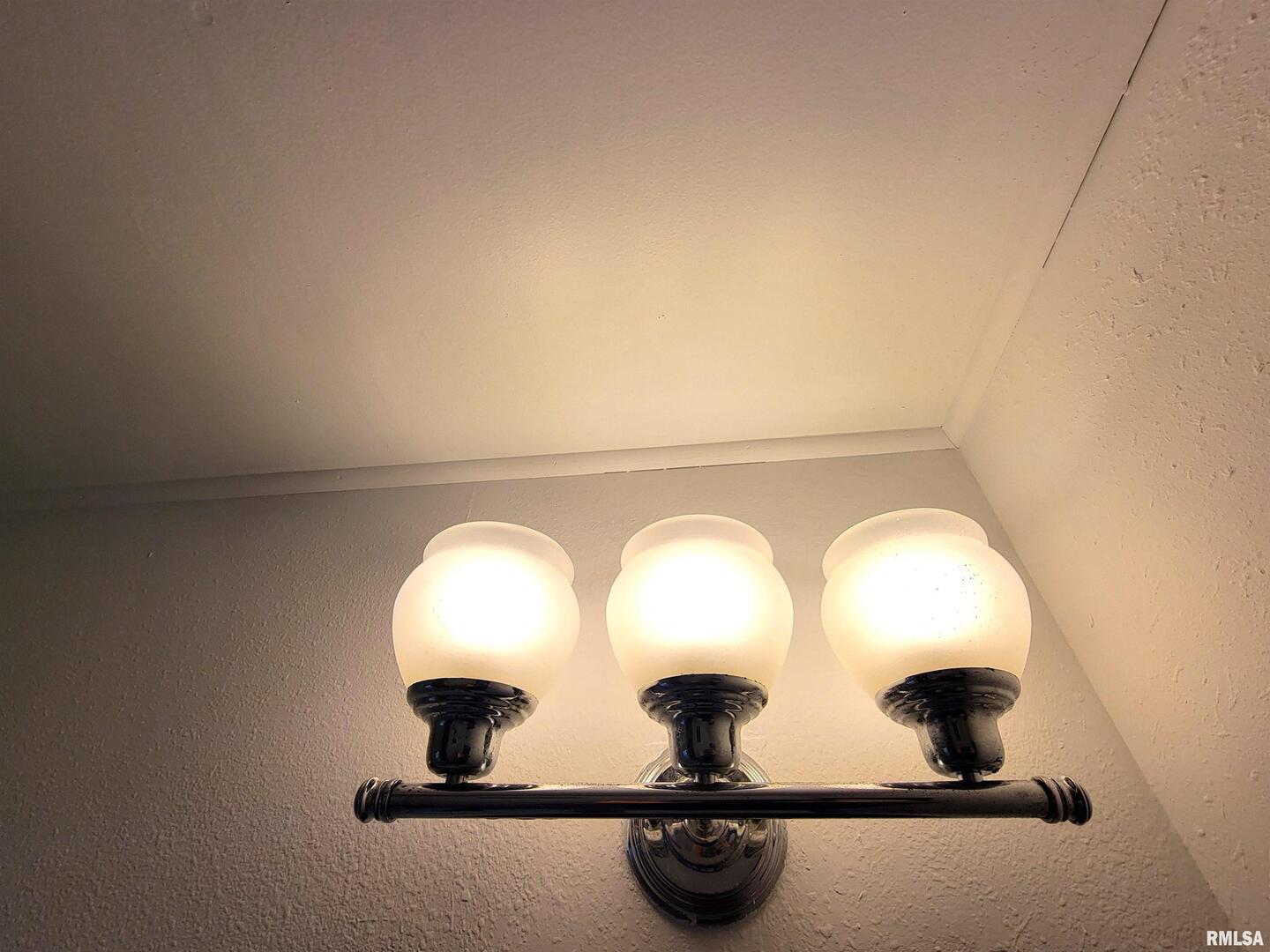 225 Hickory Street Flora, IL 62839 - Photo 43 of 56