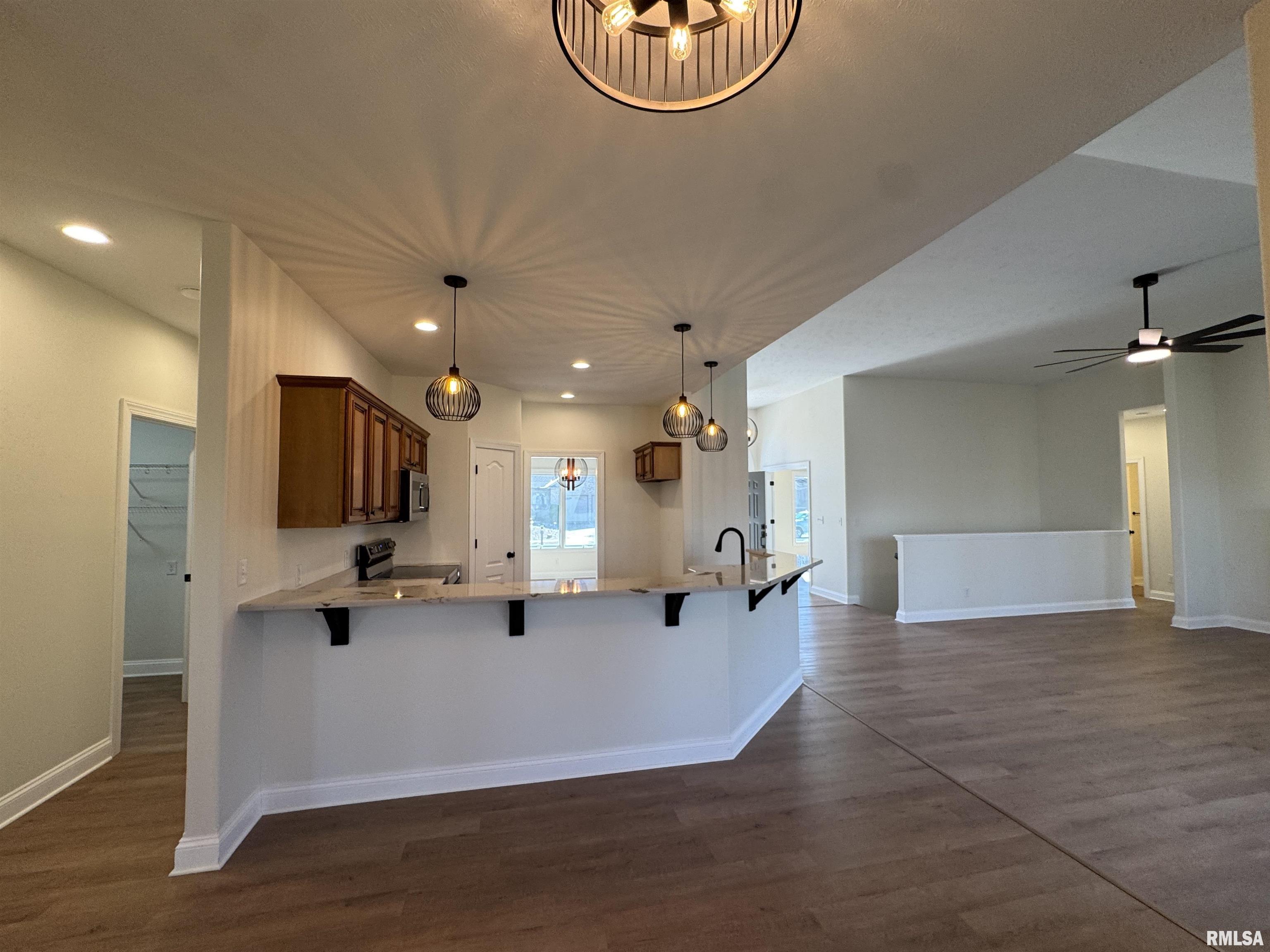 4335 Creek Drive Springfield, IL 62711 - Photo 13 of 62