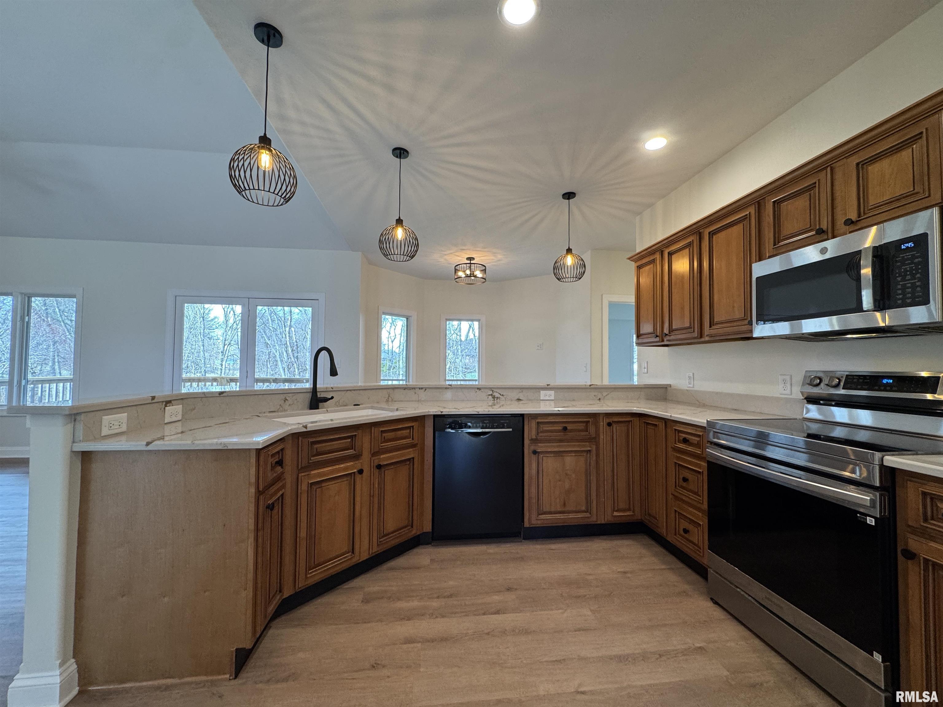 4335 Creek Drive Springfield, IL 62711 - Photo 21 of 62