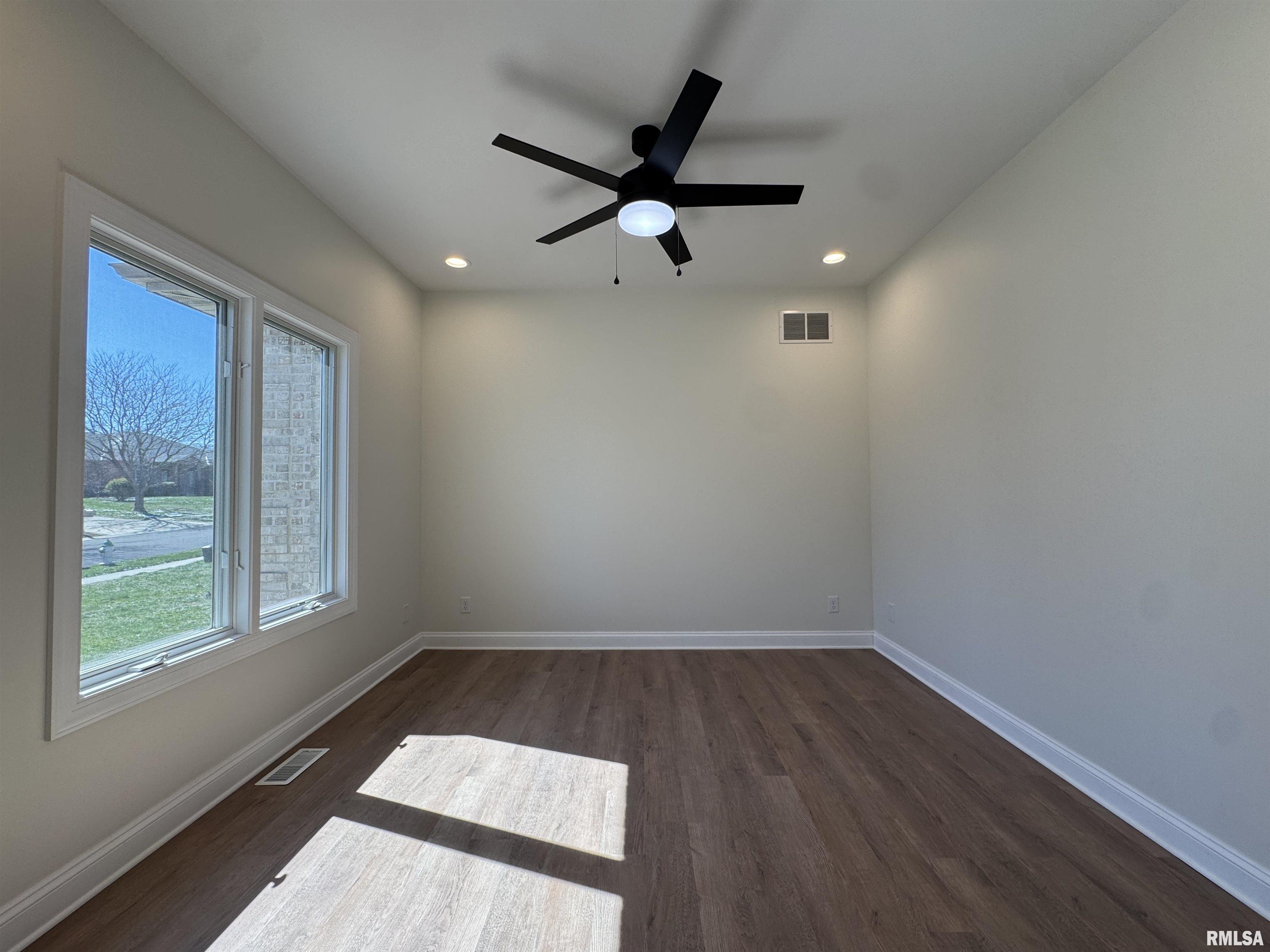 4335 Creek Drive Springfield, IL 62711 - Photo 6 of 62