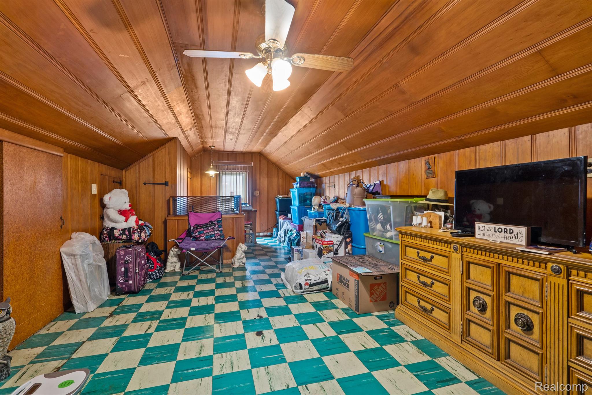 249 Riverside Drive Detroit, MI 48215 - Photo 6 of 14 Gallery Image 6