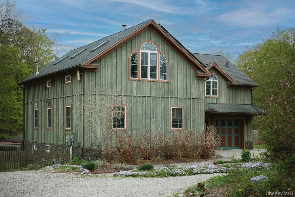 92 Fiddlers Bridge Road Staatsburg, NY 12580 - Photo 2 of 32 Front of home