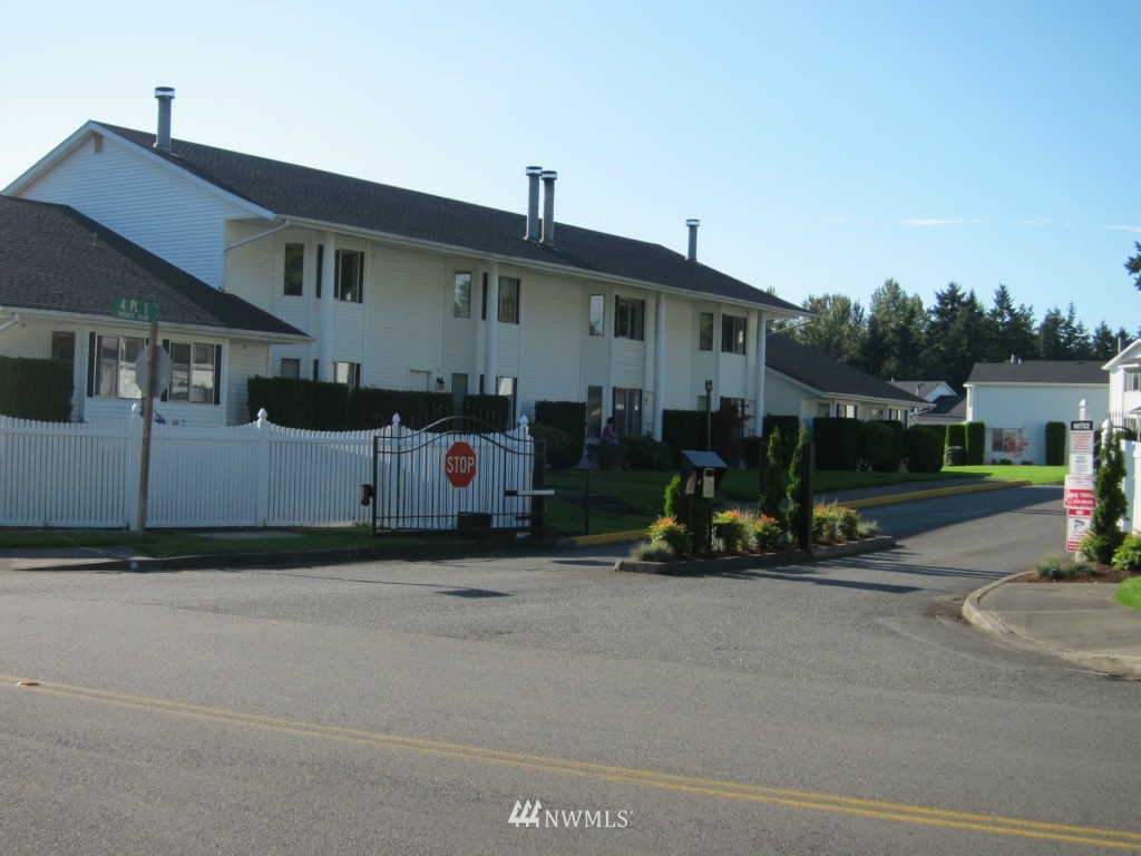32716 3rd Place South, Unit 13E Federal Way, WA 98003 - Photo 3 of 15