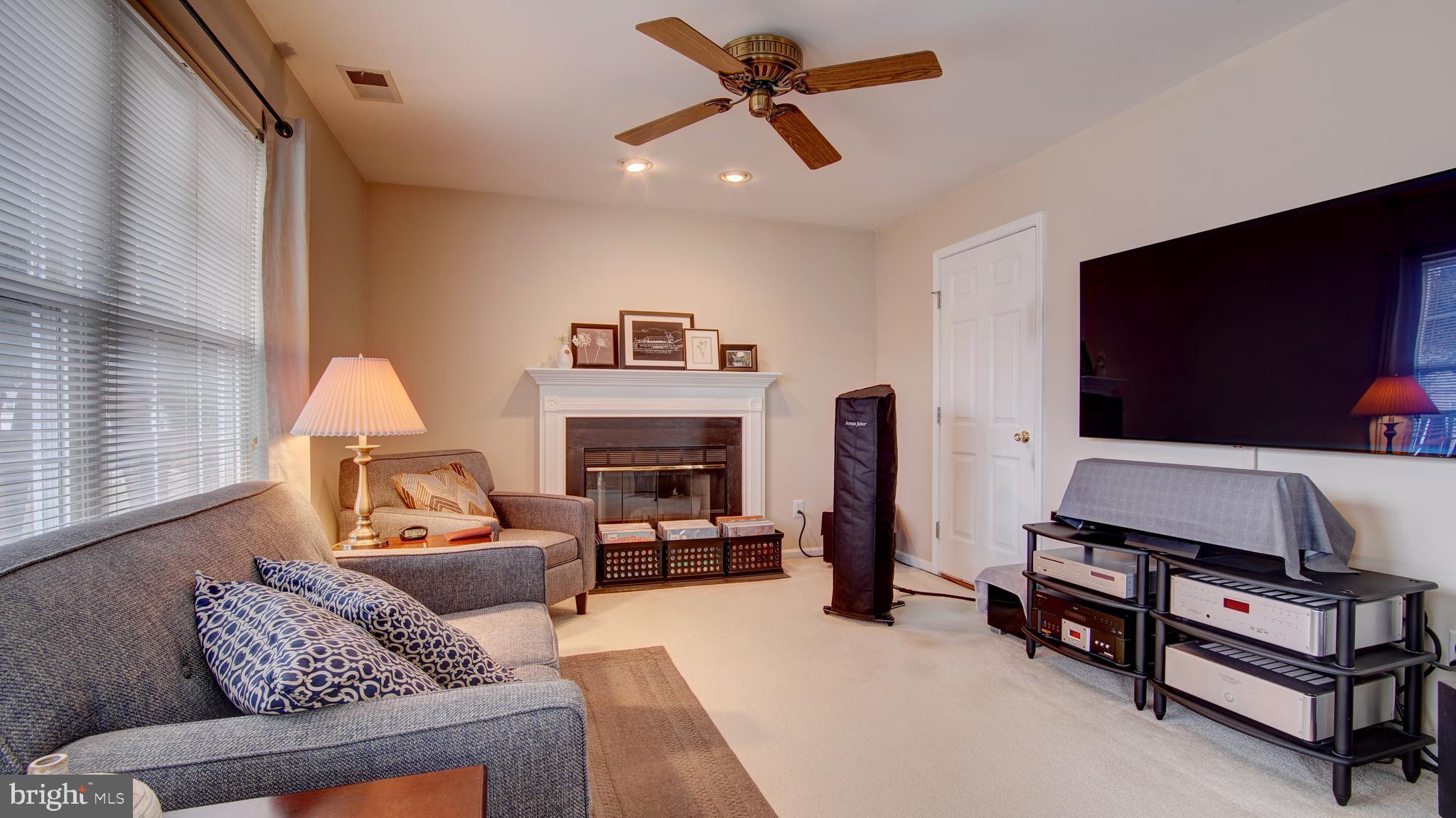 32 Manley Road Pennington, NJ 08534 - Photo 13 of 37