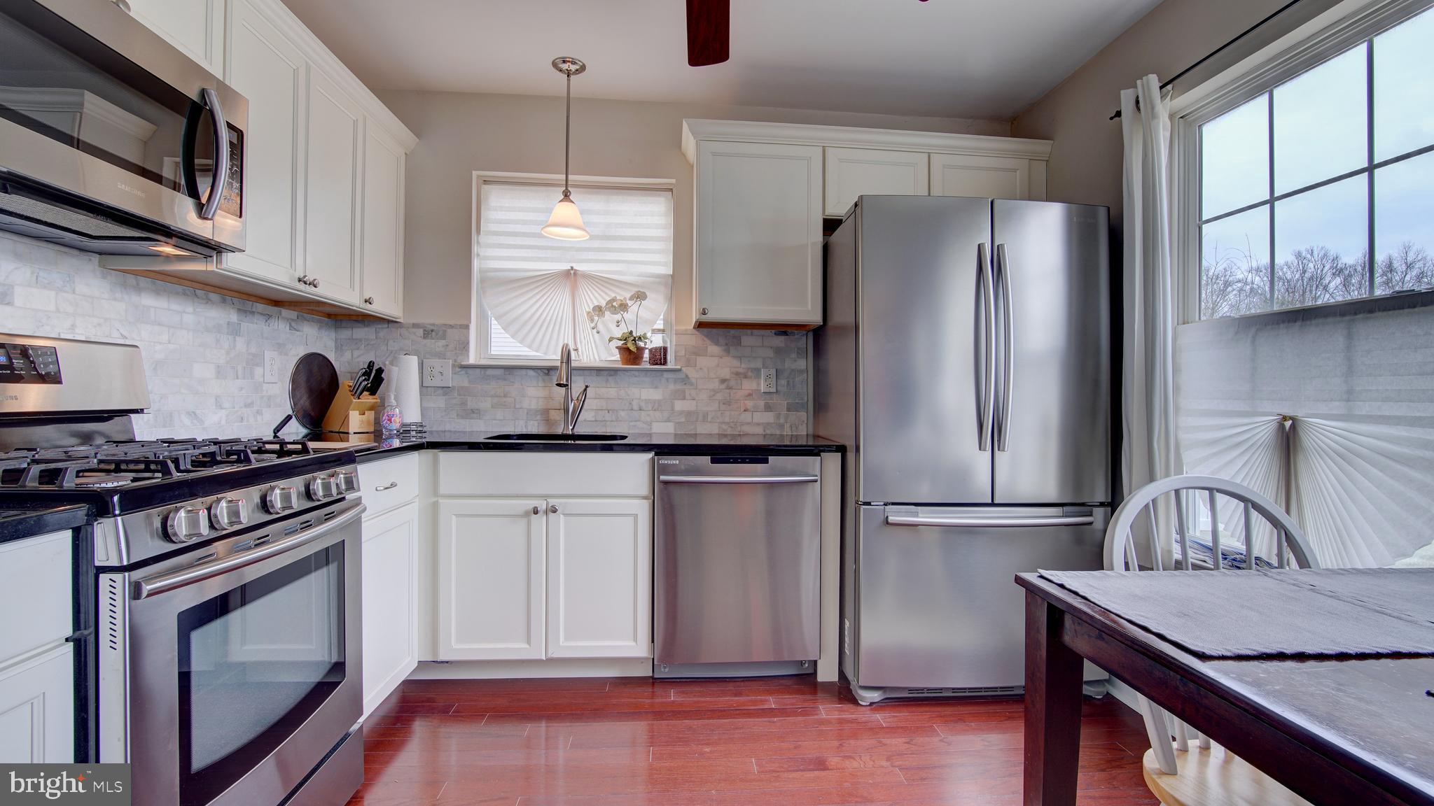 32 Manley Road Pennington, NJ 08534 - Photo 17 of 37