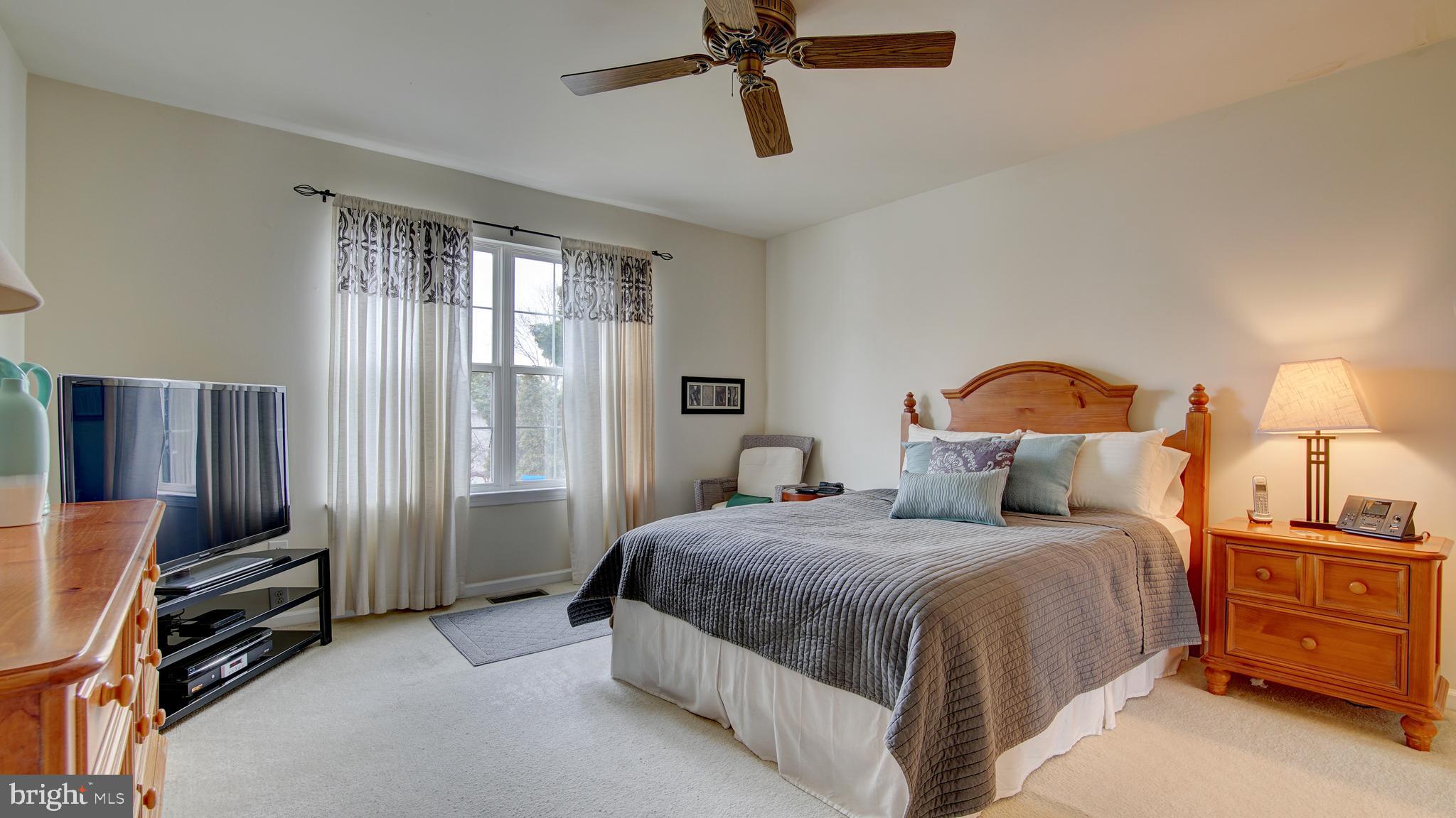 32 Manley Road Pennington, NJ 08534 - Photo 19 of 37