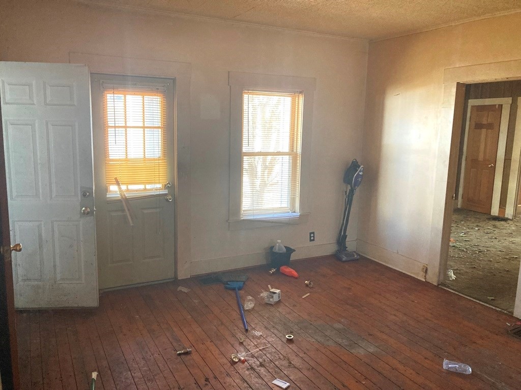 76 New Bridge Street West Springfield, MA 01089 - Photo 4 of 13 Gallery Image 4
