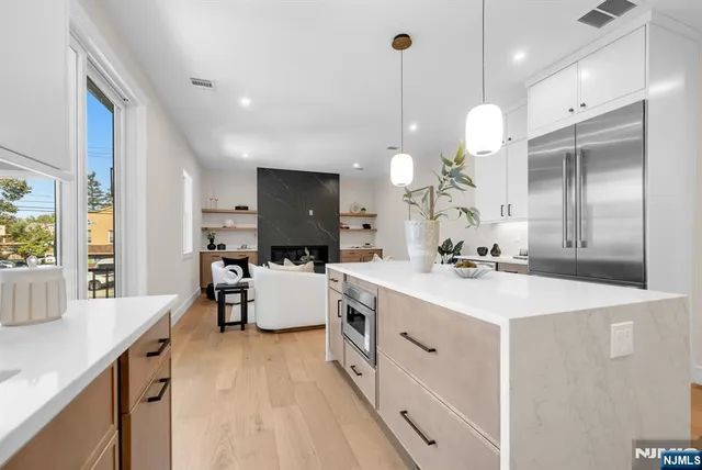 $1,200,000 | 92 West Main Street, Ramsey, NJ 07446