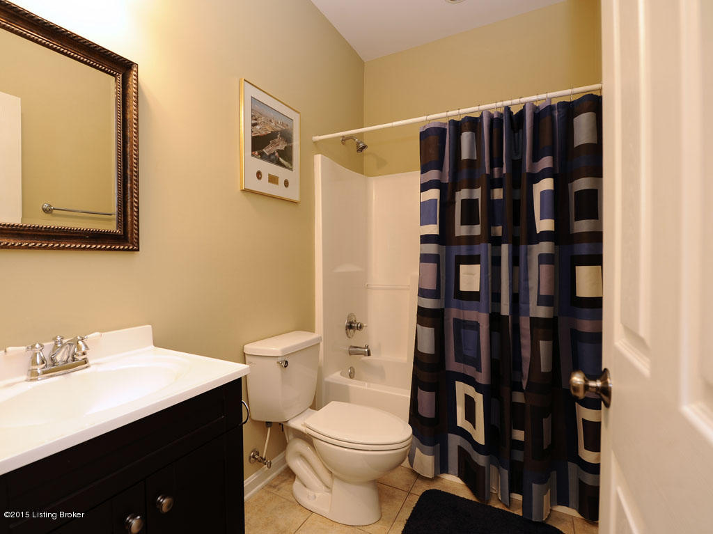 123 Silverview Road Smithfield, KY 40068 - Photo 16 of 31 fll bath - Copy.jpg