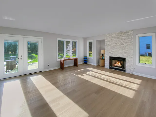 $599,900 | 4327 29th Street, Kenosha, WI 53144