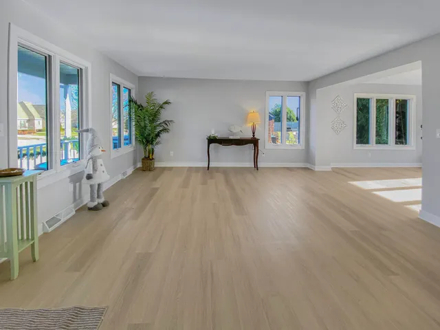 $599,900 | 4327 29th Street, Kenosha, WI 53144