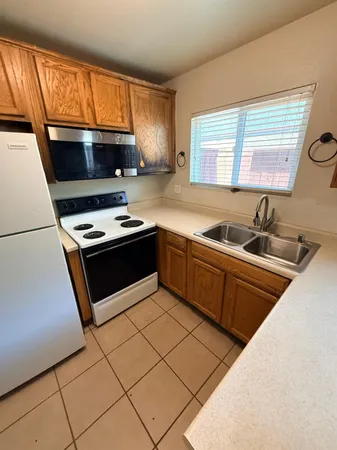 $159,000 | 1745 North Winery Avenue, Unit 144, Fresno, CA 93703