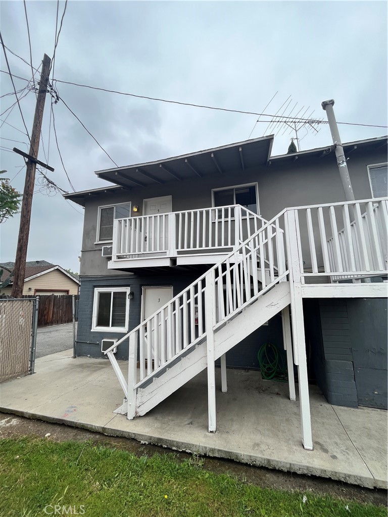 3447 4th Street, Unit 5 Riverside, CA 92501 - Photo 2 of 12 Gallery Image 2