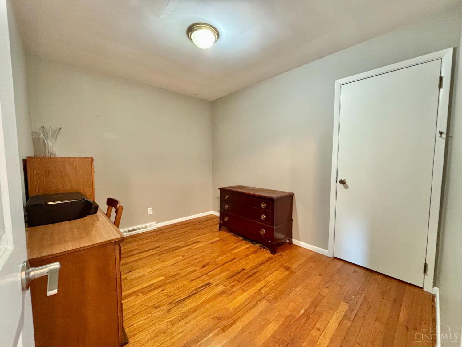 5891 Snyder Road Cincinnati, OH 45247 - Photo 22 of 38 Gallery Image 22