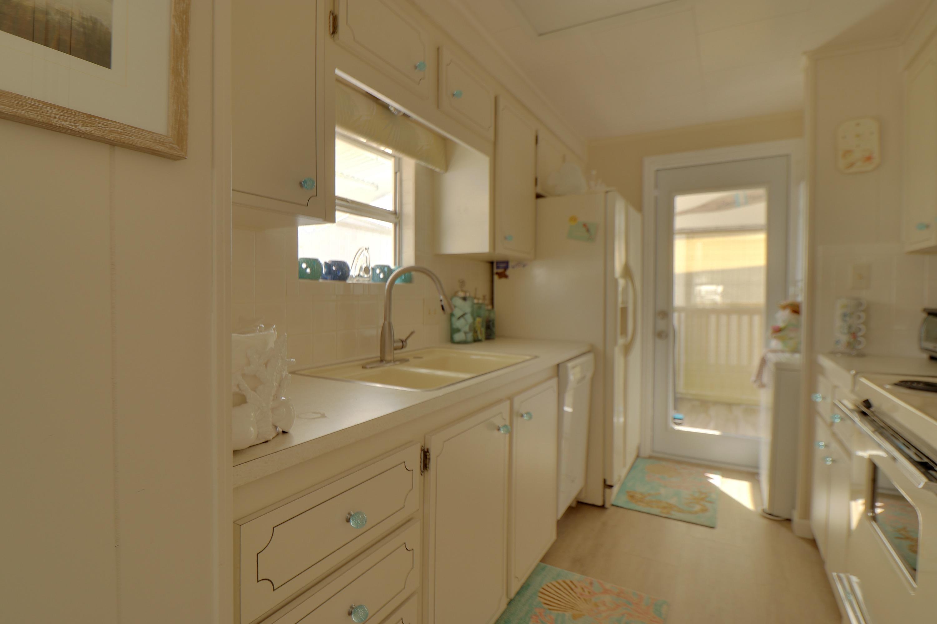 205 Dock Drive, Unit G Boynton Beach, FL 33435 - Photo 22 of 29 IMG_6440