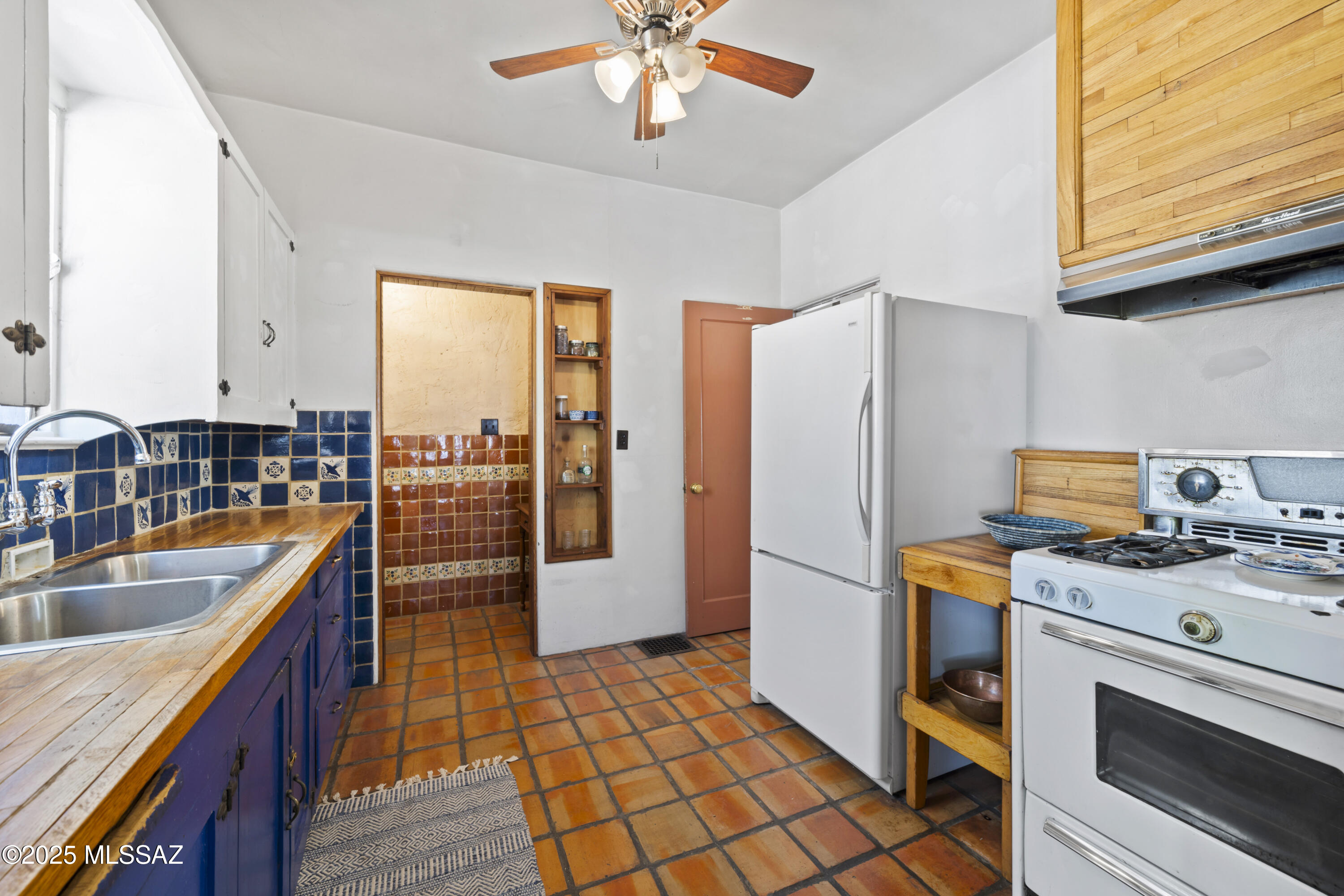 1300 East Grant Road Tucson, AZ 85719 - Photo 9 of 34 Gallery Image 9