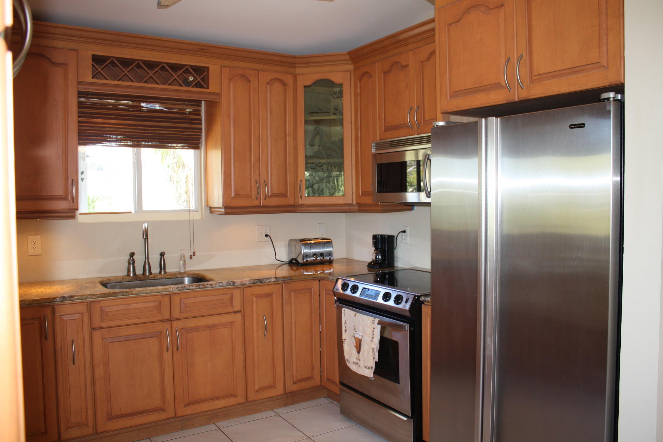 114 Pelican Road Tavernier, FL 33070 - Photo 7 of 22 Kitchen