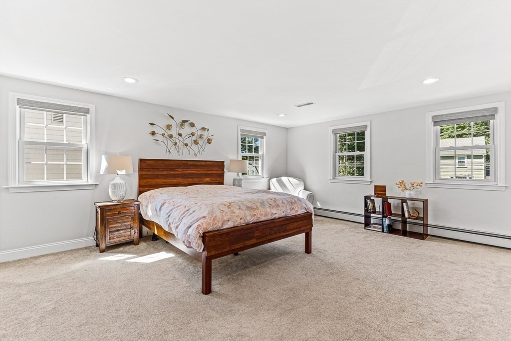 37 Gregory Road Wakefield, MA 01880 - Photo 18 of 42