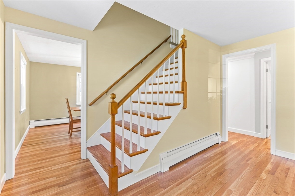 37 Gregory Road Wakefield, MA 01880 - Photo 2 of 42