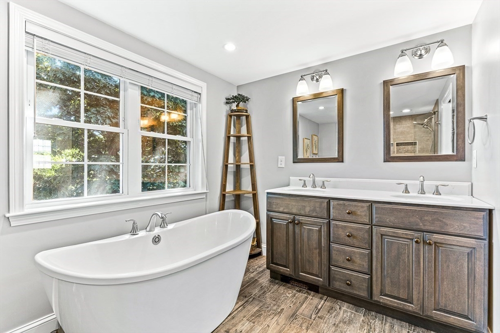 37 Gregory Road Wakefield, MA 01880 - Photo 21 of 42