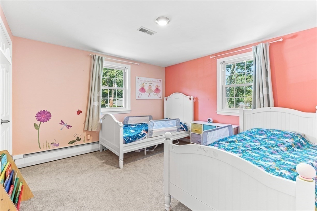 37 Gregory Road Wakefield, MA 01880 - Photo 24 of 42