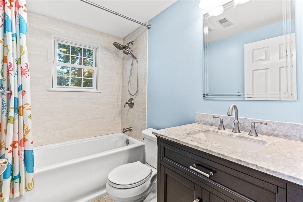 37 Gregory Road Wakefield, MA 01880 - Photo 25 of 42