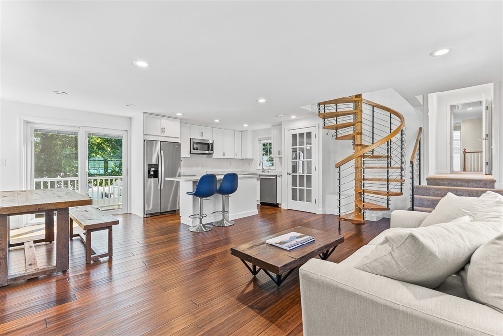 37 Gregory Road Wakefield, MA 01880 - Photo 29 of 42