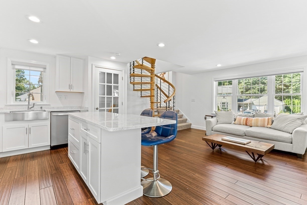 37 Gregory Road Wakefield, MA 01880 - Photo 33 of 42