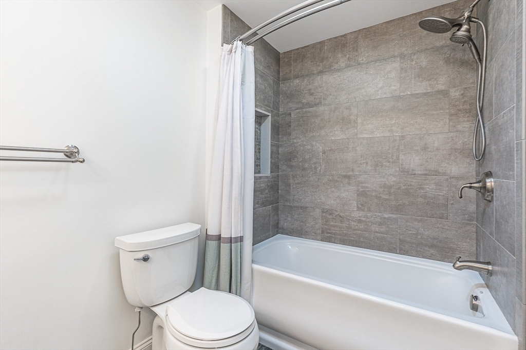 37 Gregory Road Wakefield, MA 01880 - Photo 35 of 42