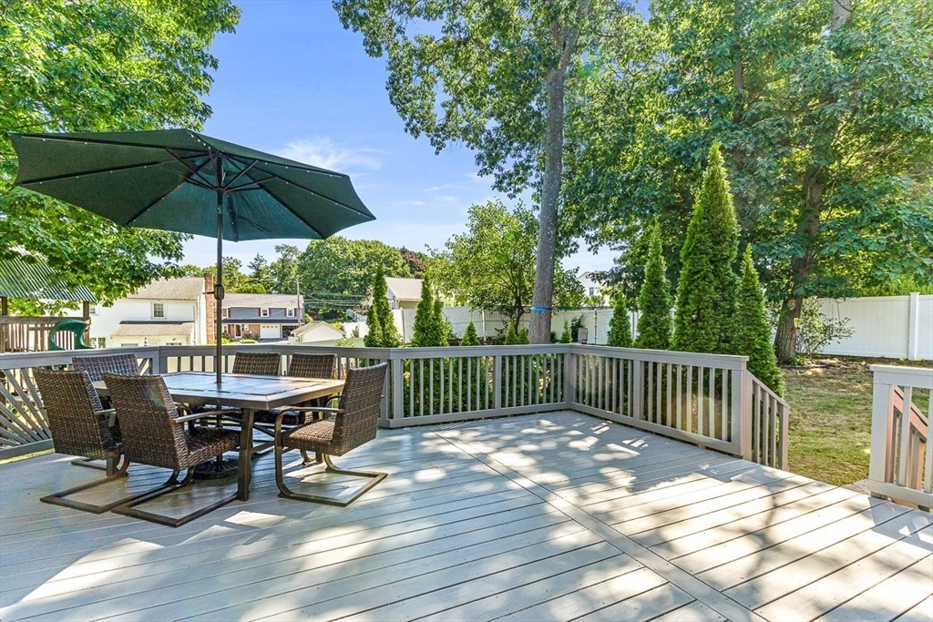 37 Gregory Road Wakefield, MA 01880 - Photo 40 of 42