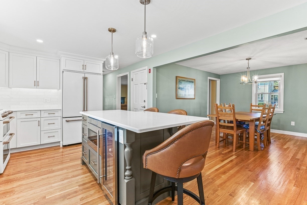 37 Gregory Road Wakefield, MA 01880 - Photo 5 of 42