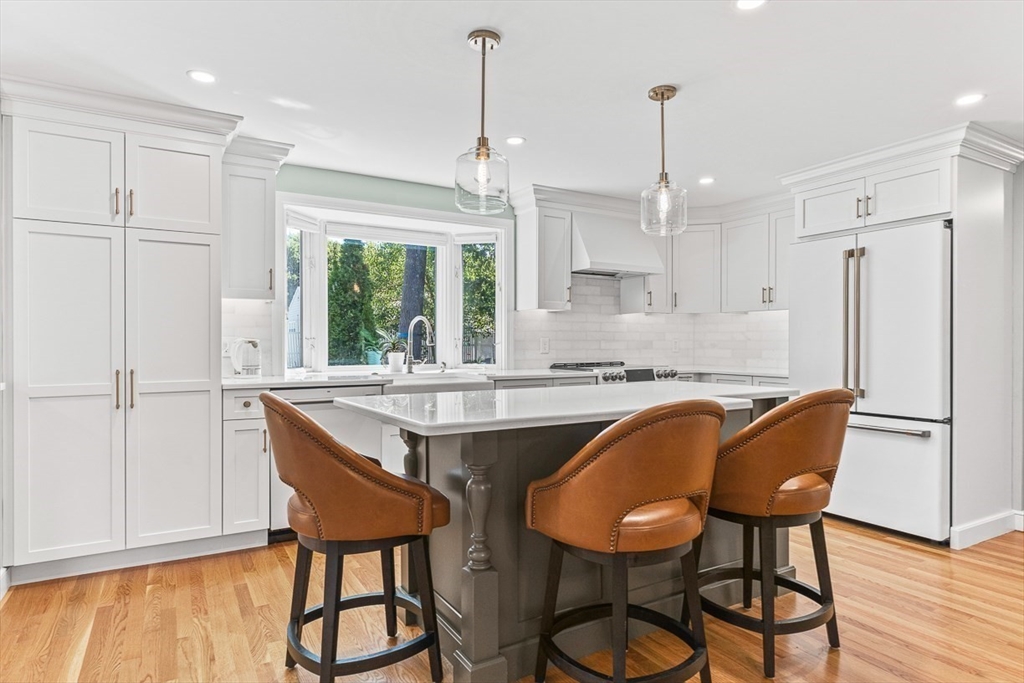 37 Gregory Road Wakefield, MA 01880 - Photo 6 of 42