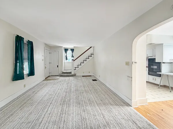 $92,500 | 727 East Garden Street, Freeport, IL 61032