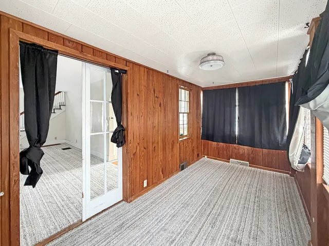 $86,900 | 727 East Garden Street, Freeport, IL 61032