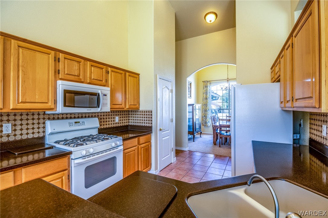 1350 Mountain Trail Road Kingman, AZ 86401 - Photo 9 of 48 Gallery Image 9