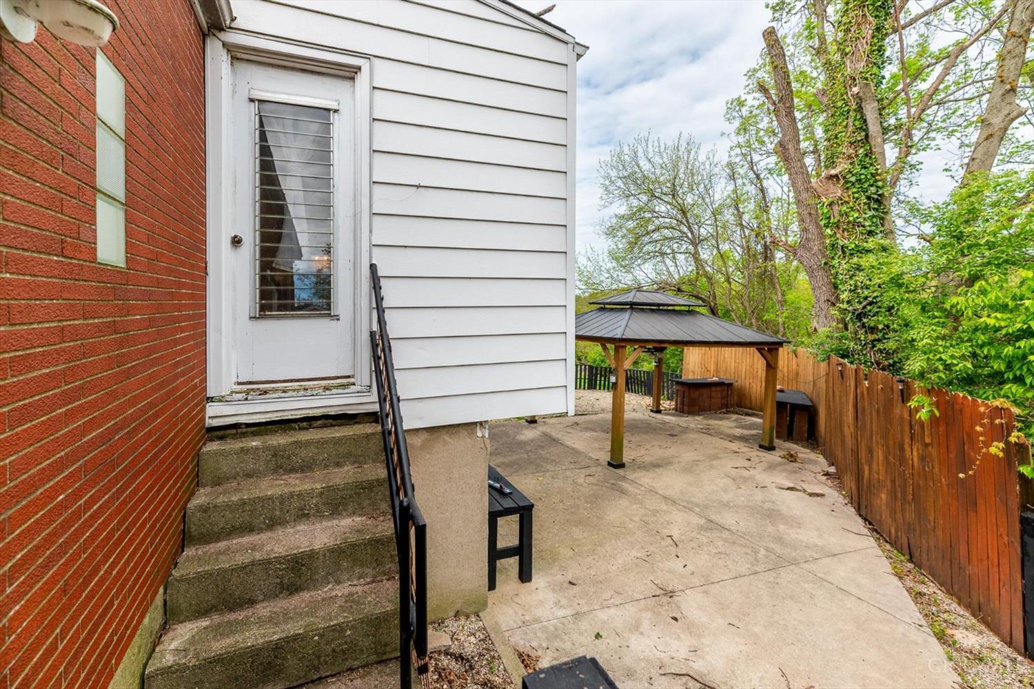 7719 Daleview Road Cincinnati, OH 45247 - Photo 31 of 33