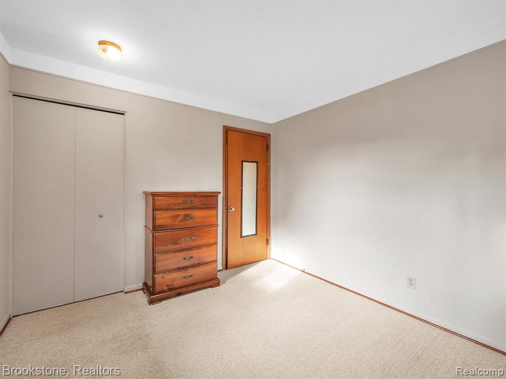 2960 York Road Rochester Hills, MI 48309 - Photo 17 of 24
