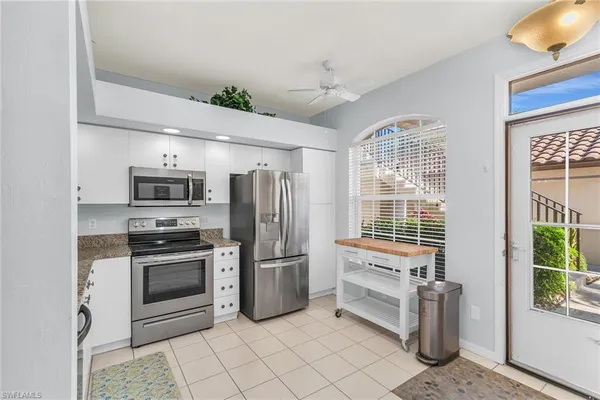 $329,000 | 194 Newport Drive, Unit 903, Naples, FL 34114