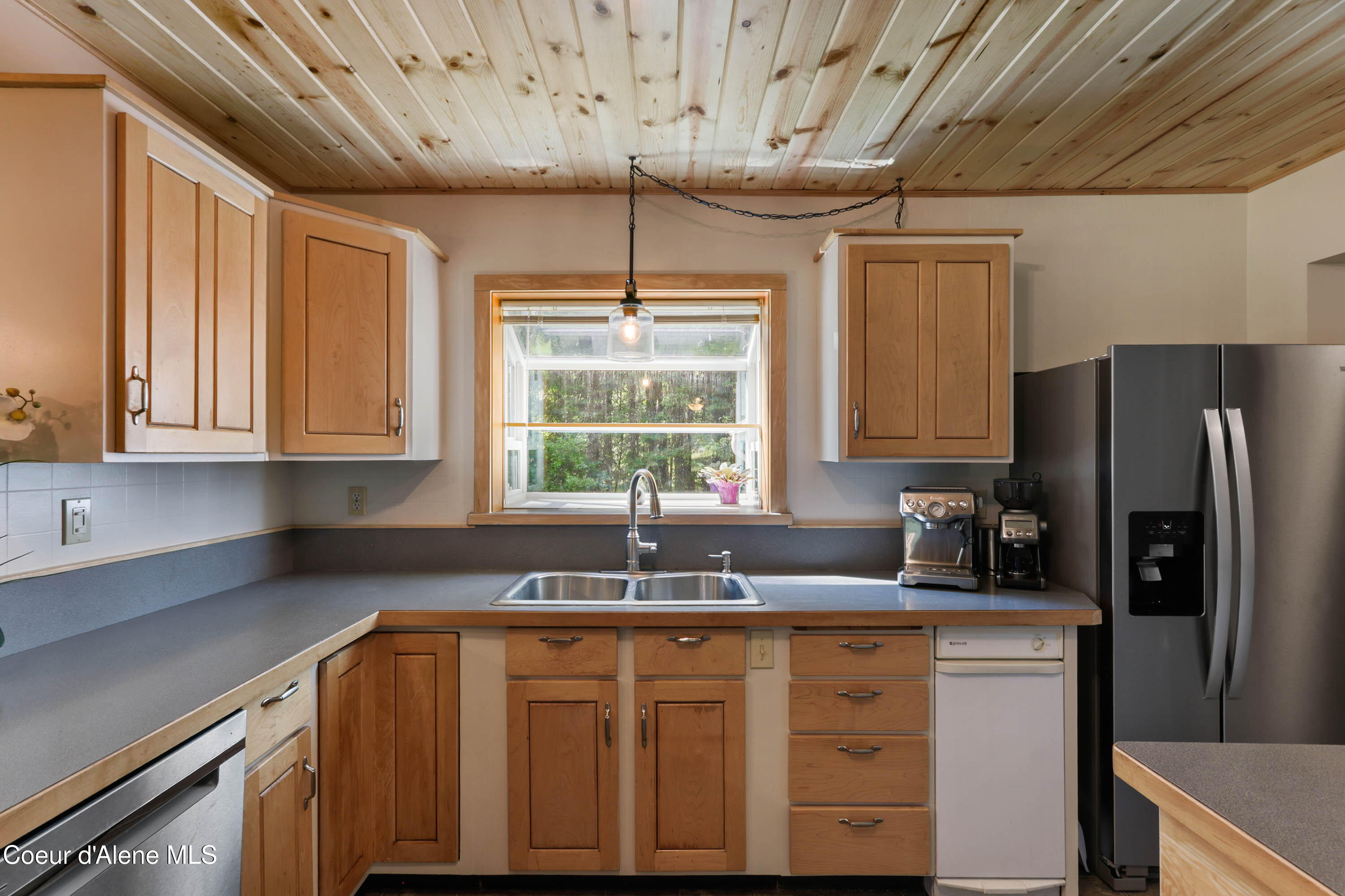 965 Denton Road Hope, ID 83836 - Photo 12 of 55 Kitchen Closeup