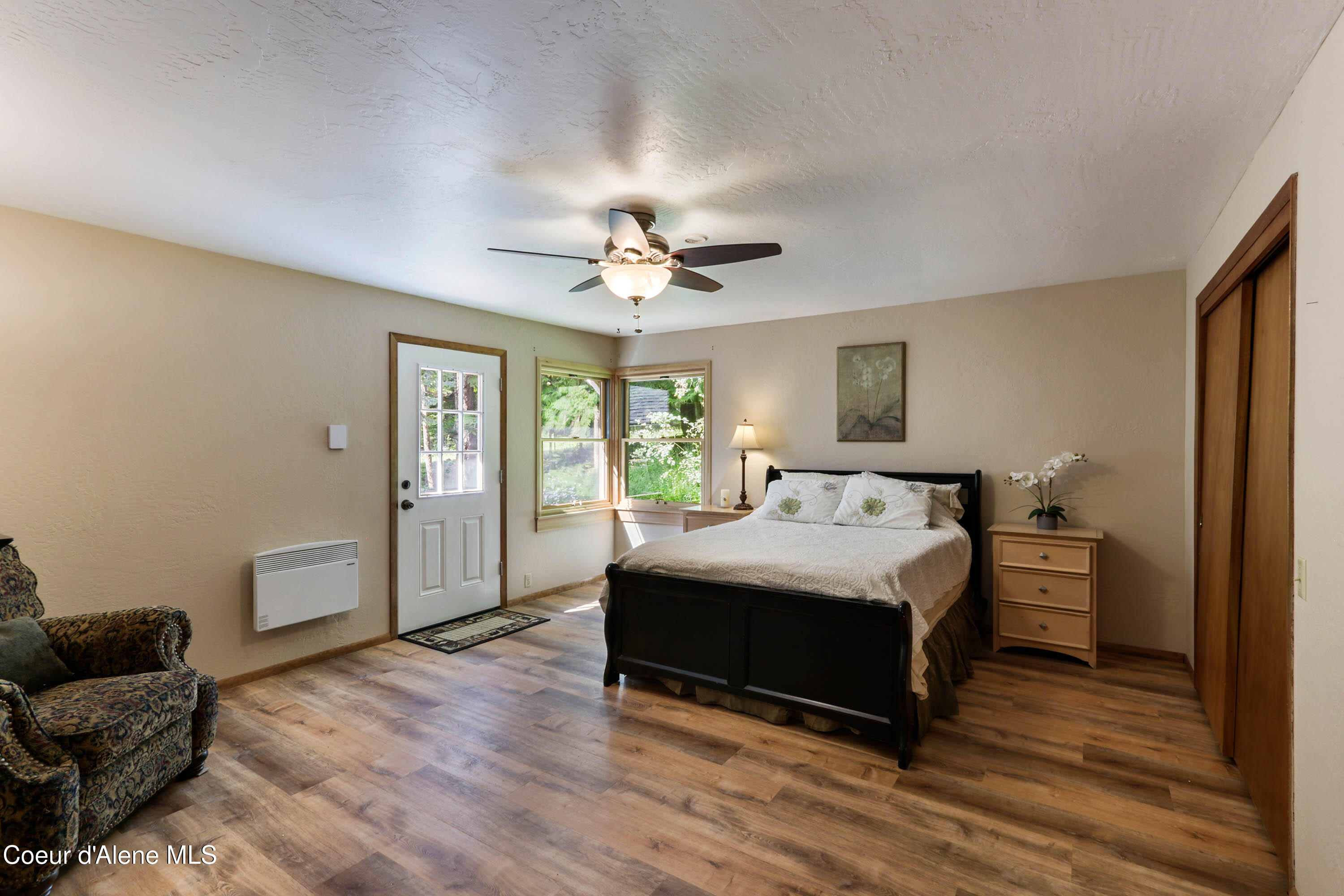 965 Denton Road Hope, ID 83836 - Photo 20 of 55 Guest Bedroom Seperate Entry