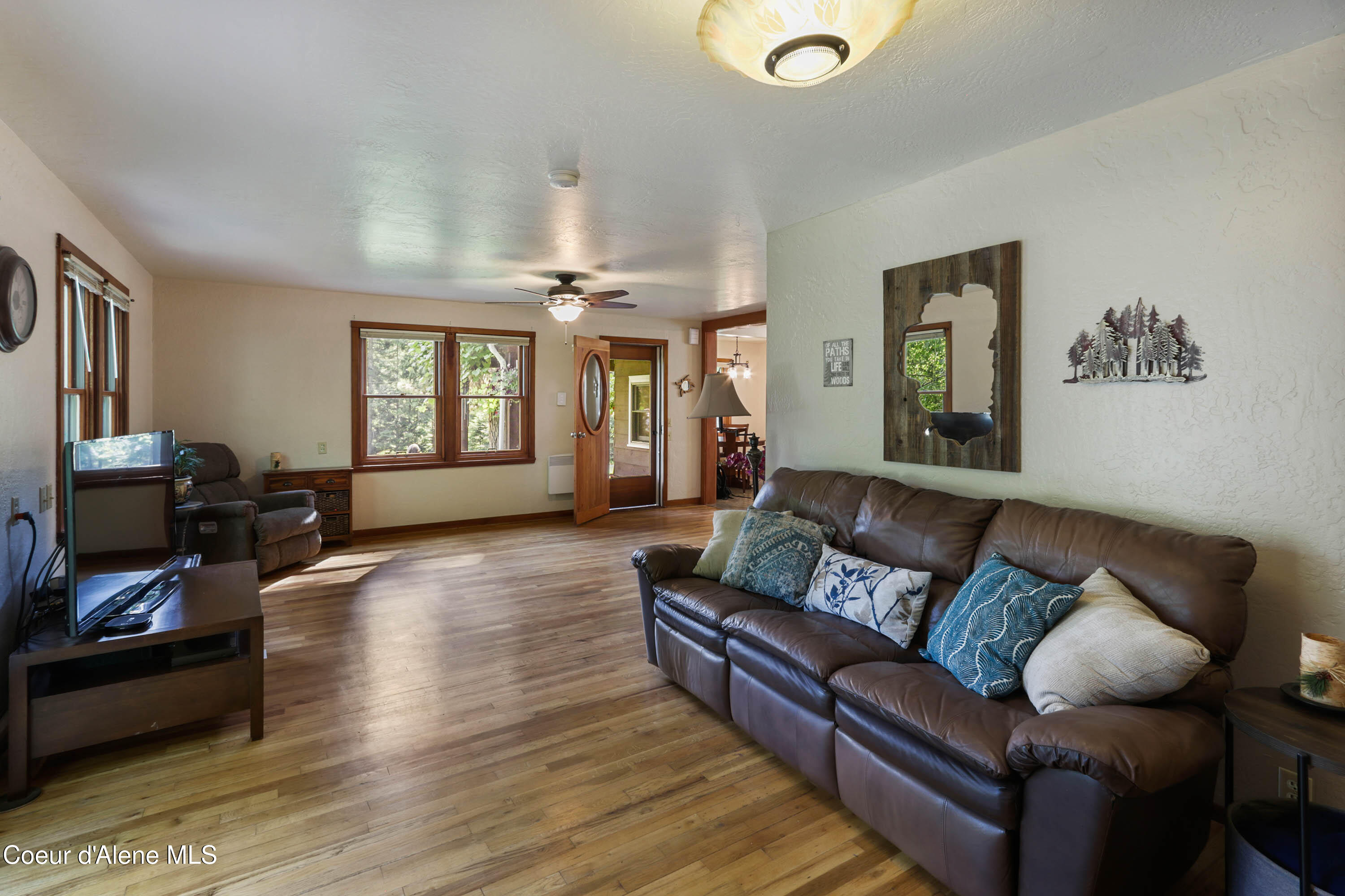 965 Denton Road Hope, ID 83836 - Photo 6 of 55 Living room to Entry