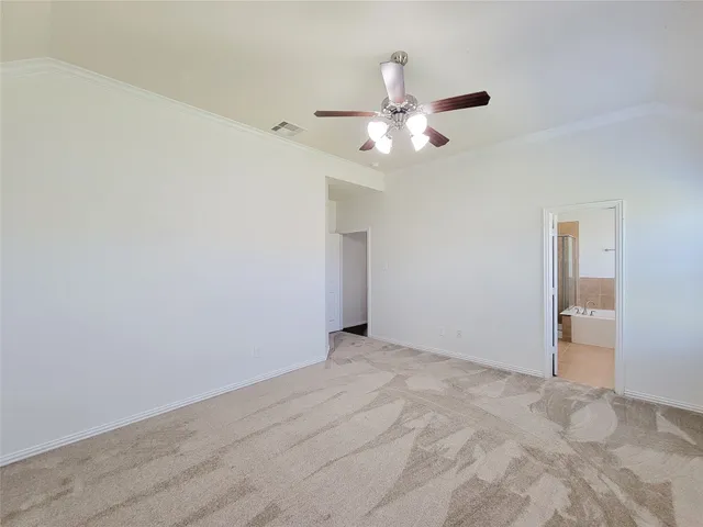 $2,450 | 249 Harbor Bend Lane, Dickinson, TX 77539