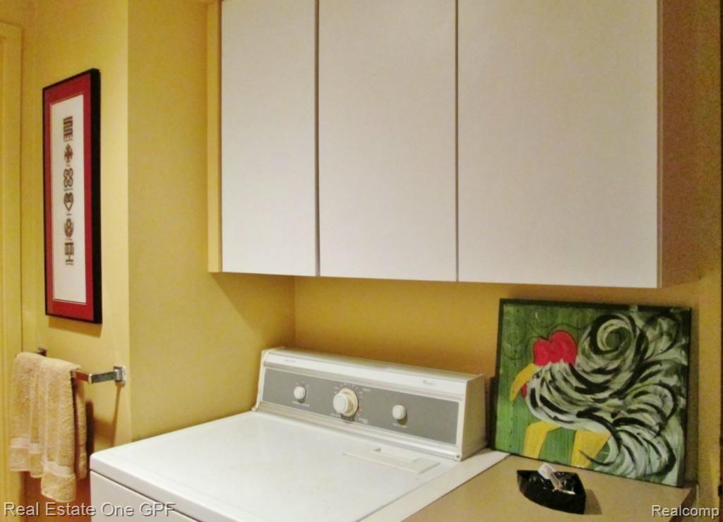 498 Barrington Road Grosse Pointe, MI 48230 - Photo 28 of 31 498 Barrington _27 (Custom).jpg