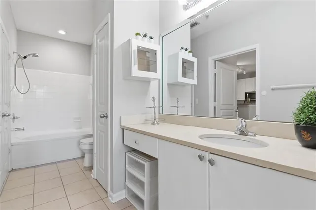 $1,500 | 10 Perimeter Summit Boulevard, Unit 2410, Atlanta, GA 30319