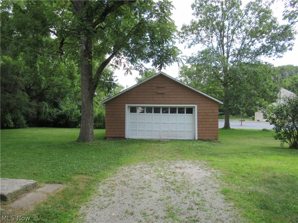 582 Chippewa Road Medina, OH 44215 - Photo 17 of 18 Gallery Image 17