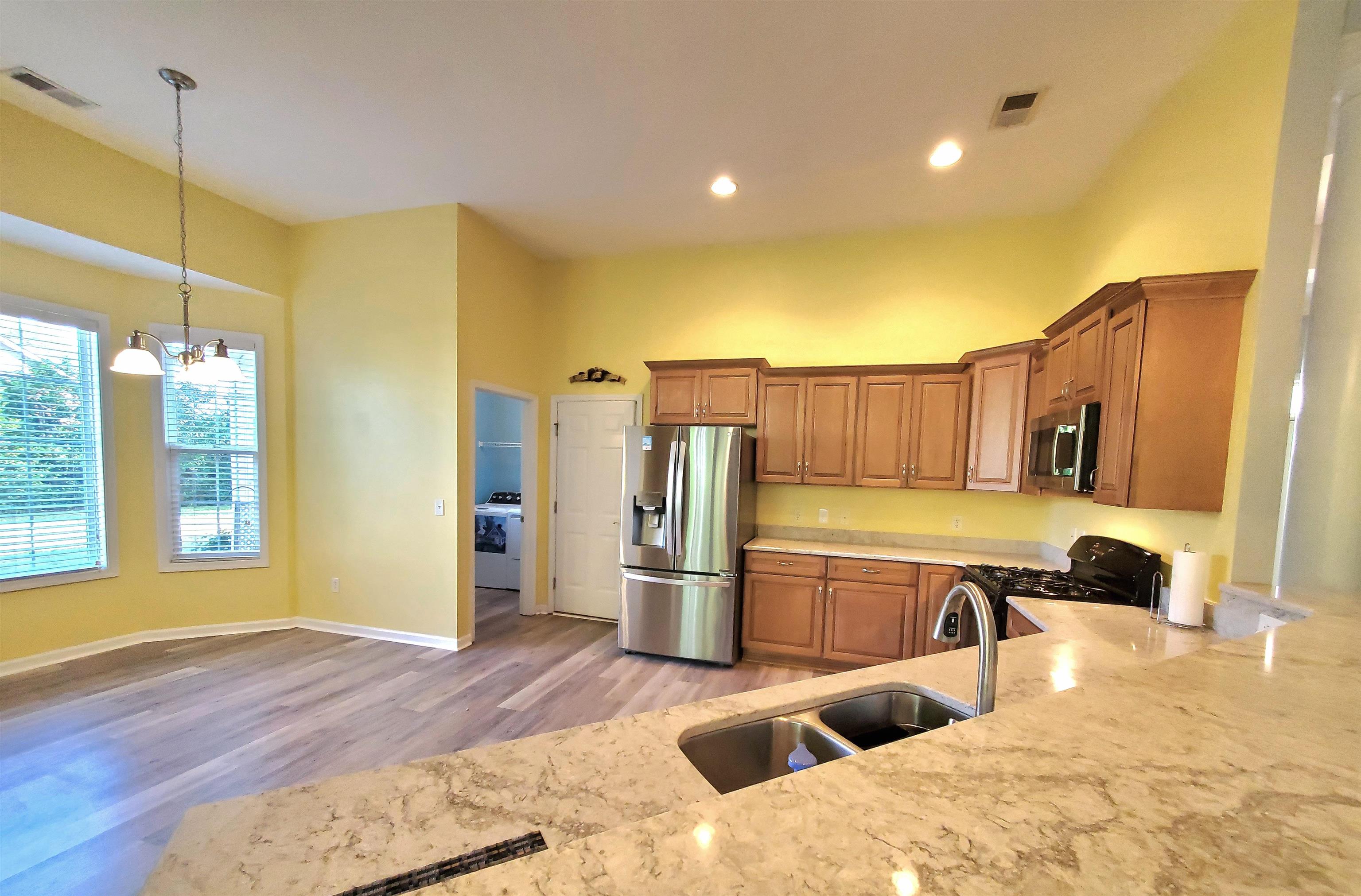 204 Chesterfield Court Surfside Beach, SC 29575 - Photo 12 of 52