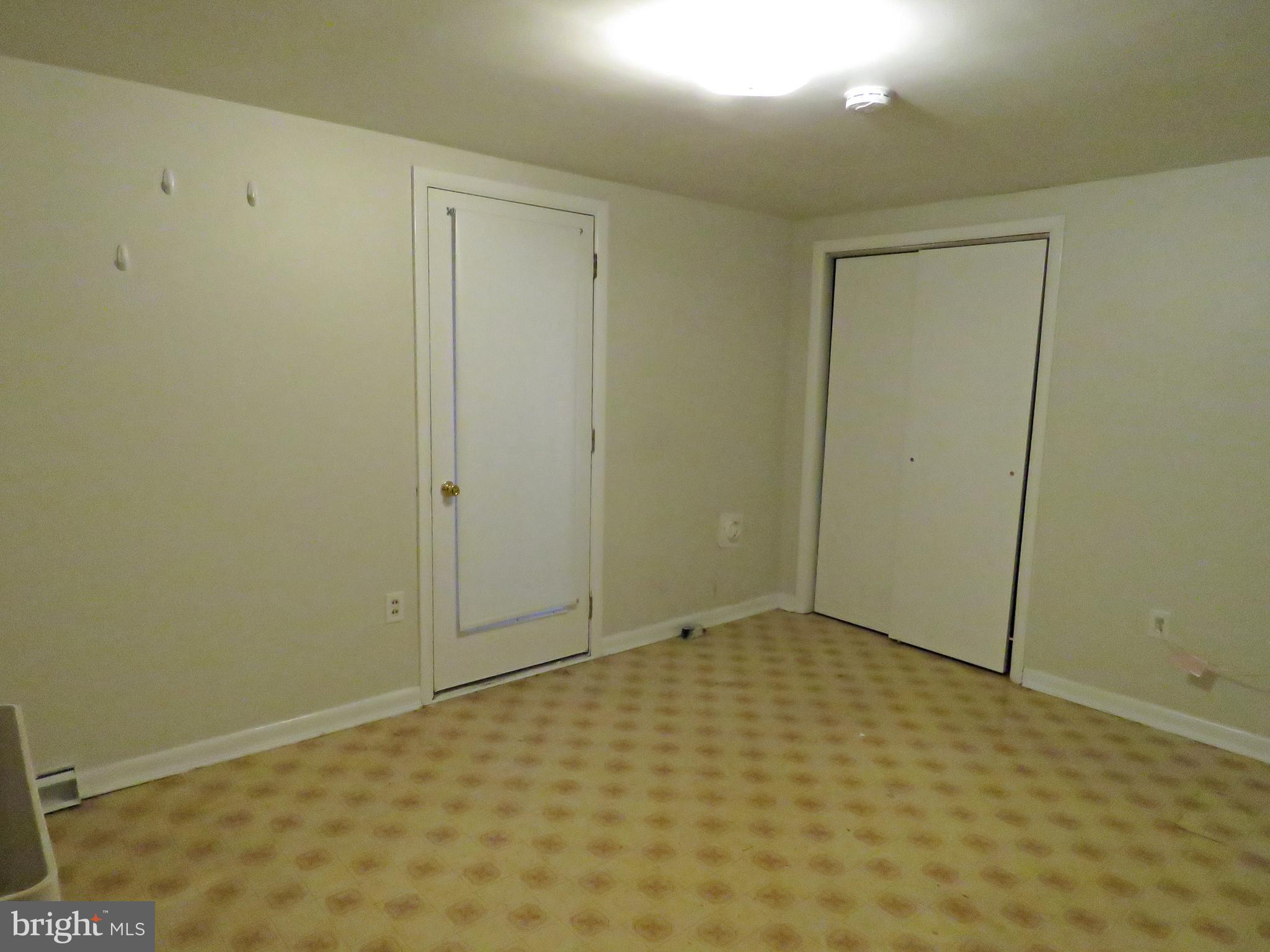 818 Hopeland Road Lititz, PA 17543 - Photo 6 of 23 Laundry