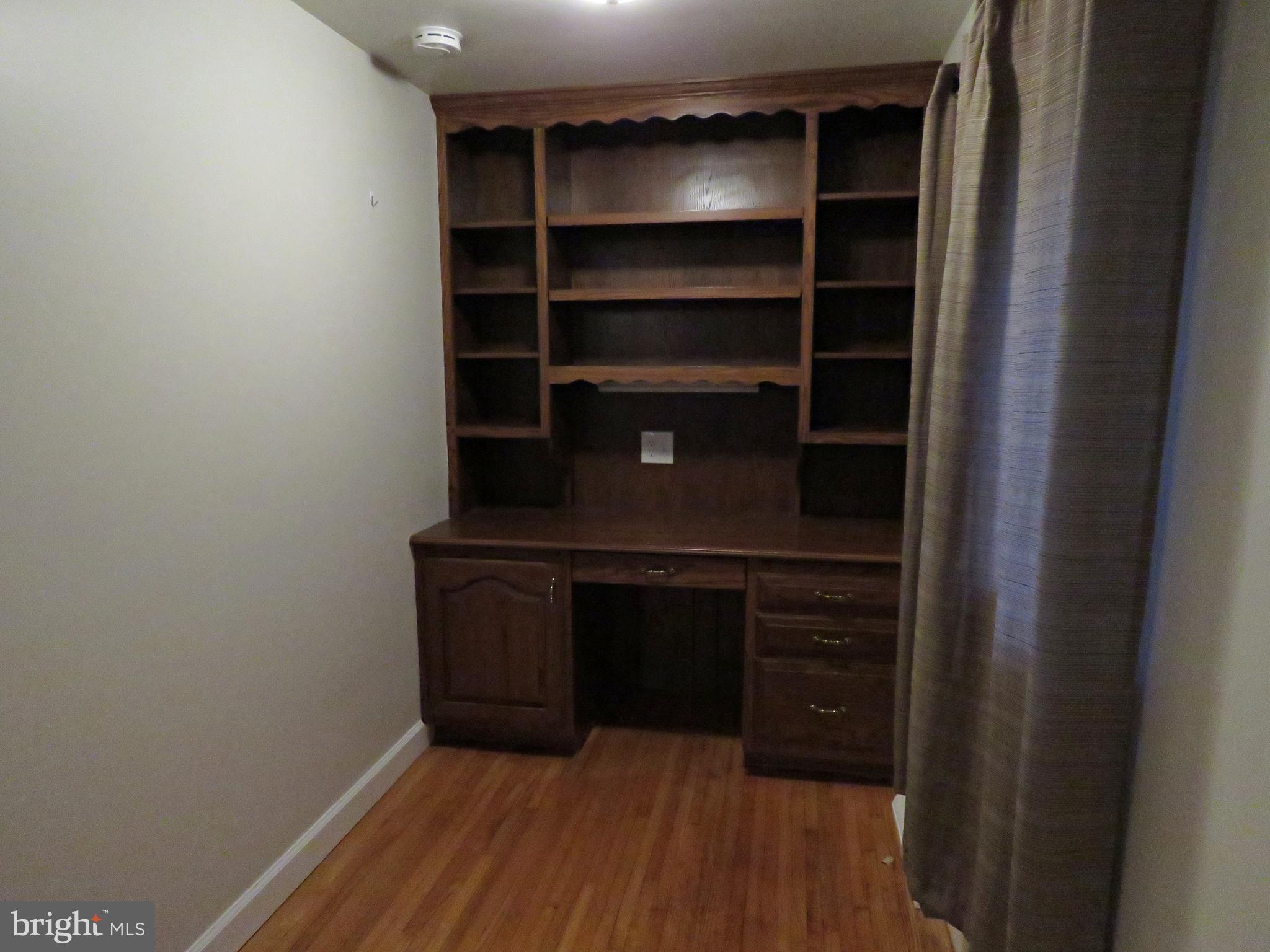 818 Hopeland Road Lititz, PA 17543 - Photo 8 of 23 Office