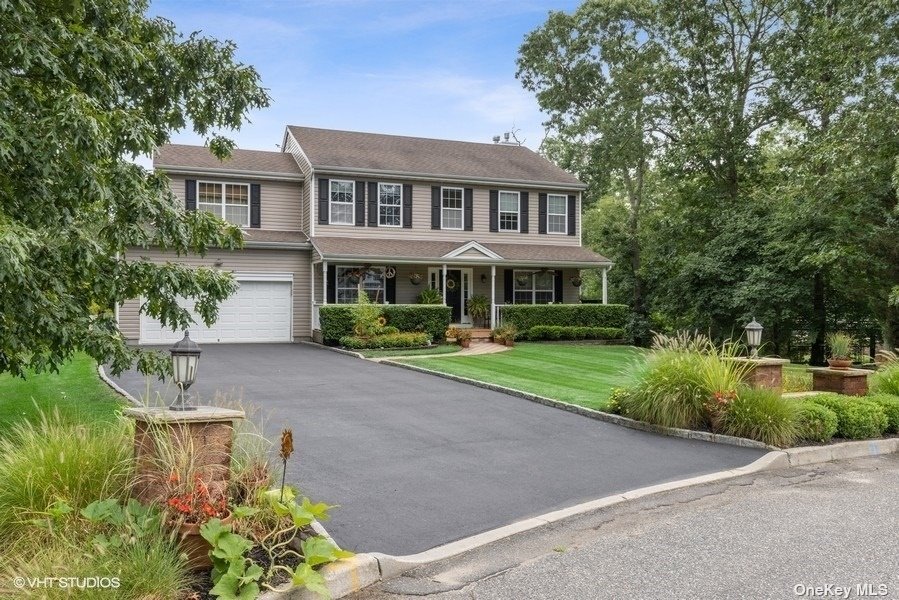 30 Ruth Court Riverhead, NY 11901 - Photo 1 of 1 Gallery Image 1